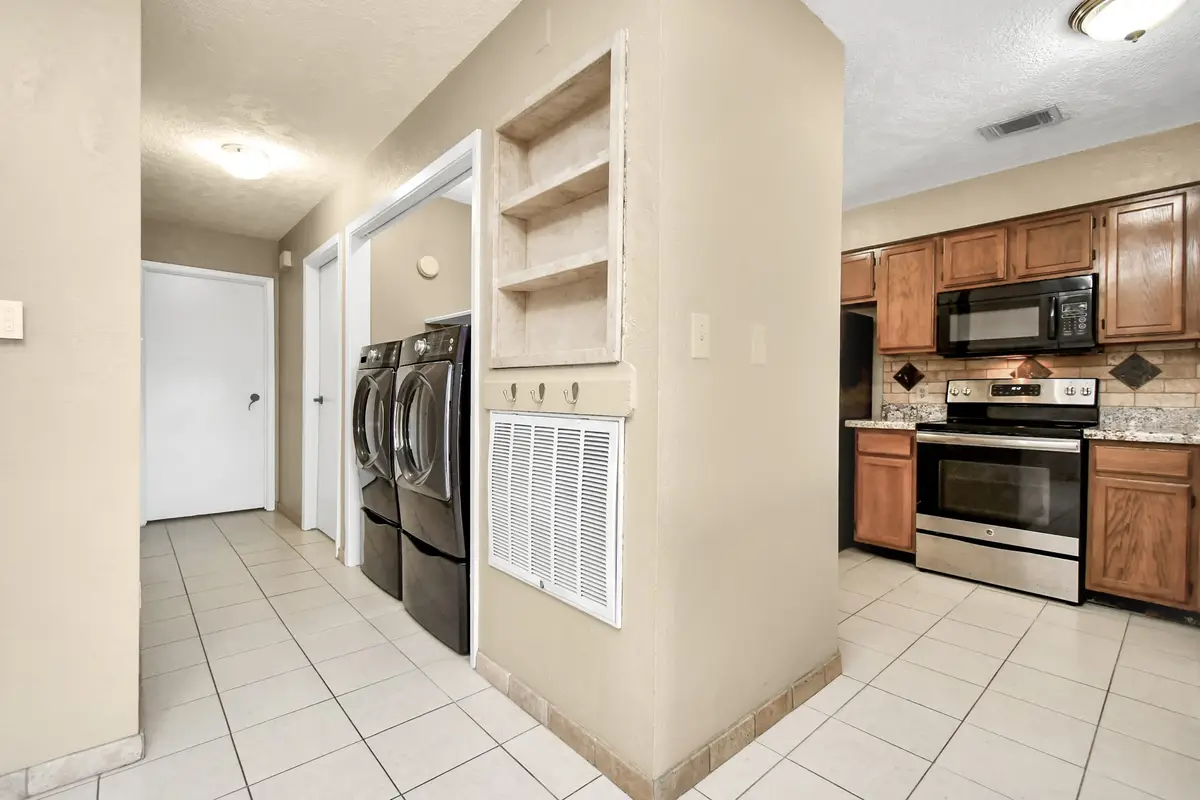 2501 Gulf Freeway #250D, Dickinson, TX 77539 - #1