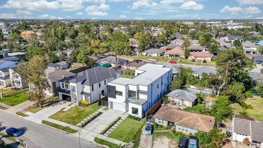 7218 Schiller Street, Houston, TX 77055 - Image #3