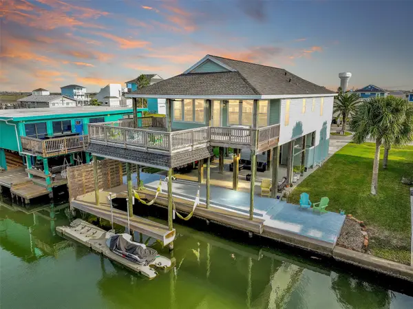 16506 Trinidad Way, Jamaica Beach, TX 77554