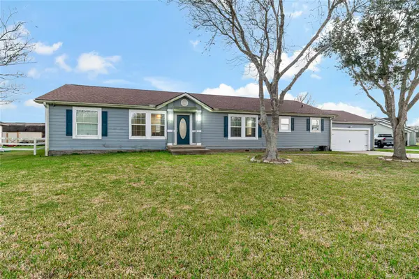 17034 Lake Ridge Circle, Rosharon, TX 77583