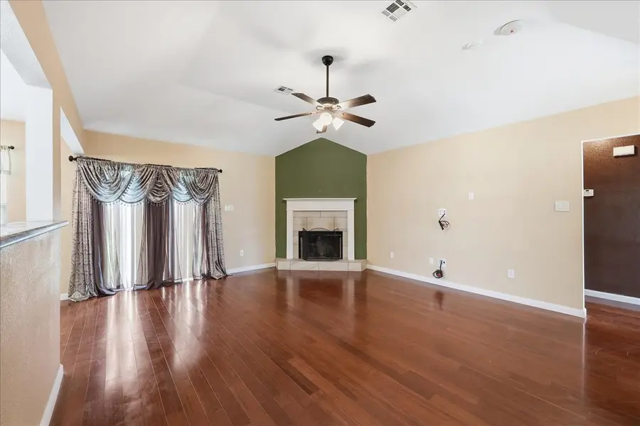 4406 Highland Avenue, Orange, TX 77632 - #3