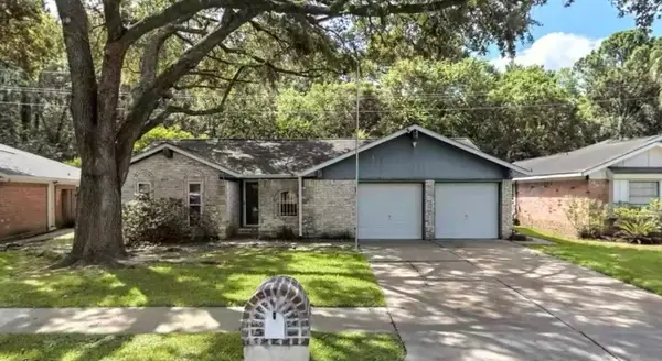 16207 Summer Wind Drive, Houston, TX 77090