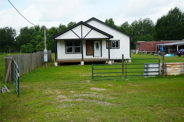 48 County Road 3555, Cleveland, TX 77327