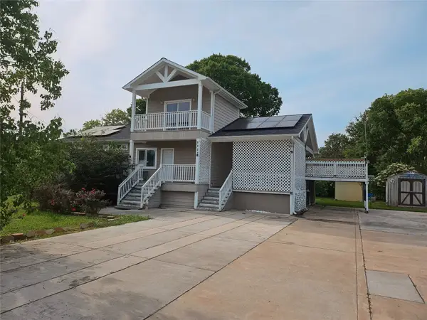 5821 Woodview Drive, Humble, TX 77396