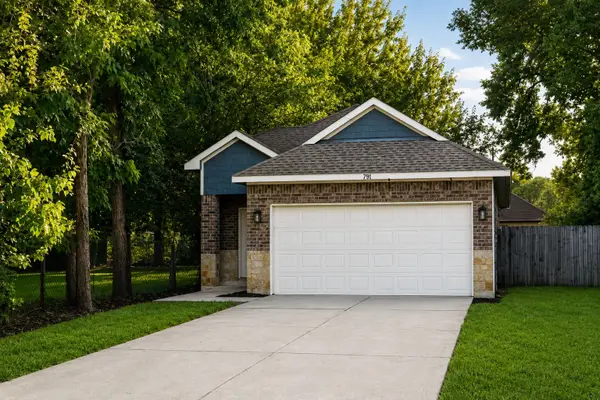 7911 Observatory Street, Houston, TX 77088