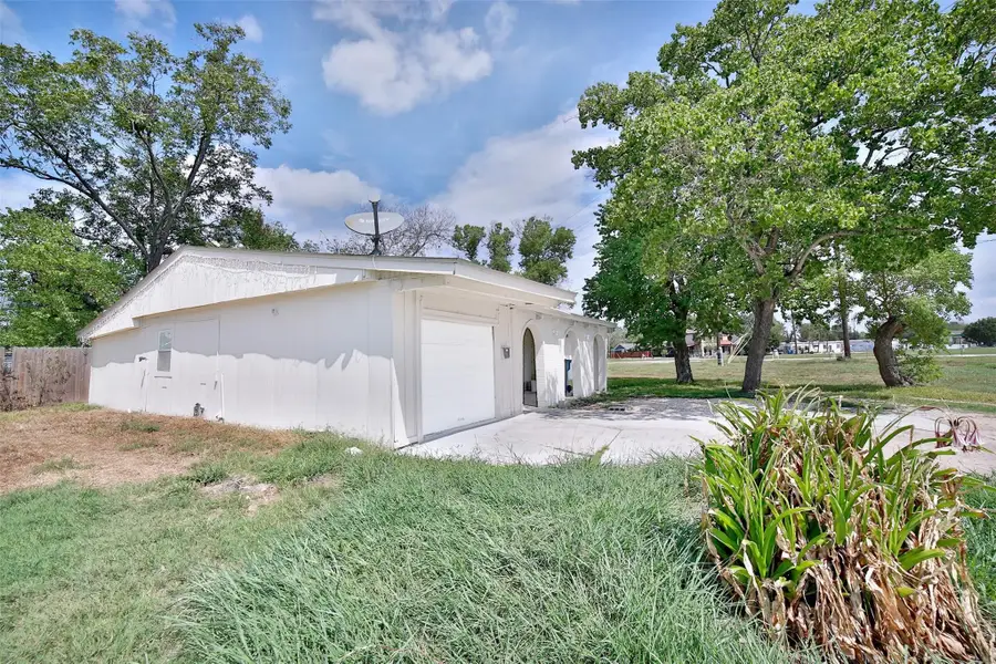 575 Pecan Drive, South Houston, TX 77587 - #3