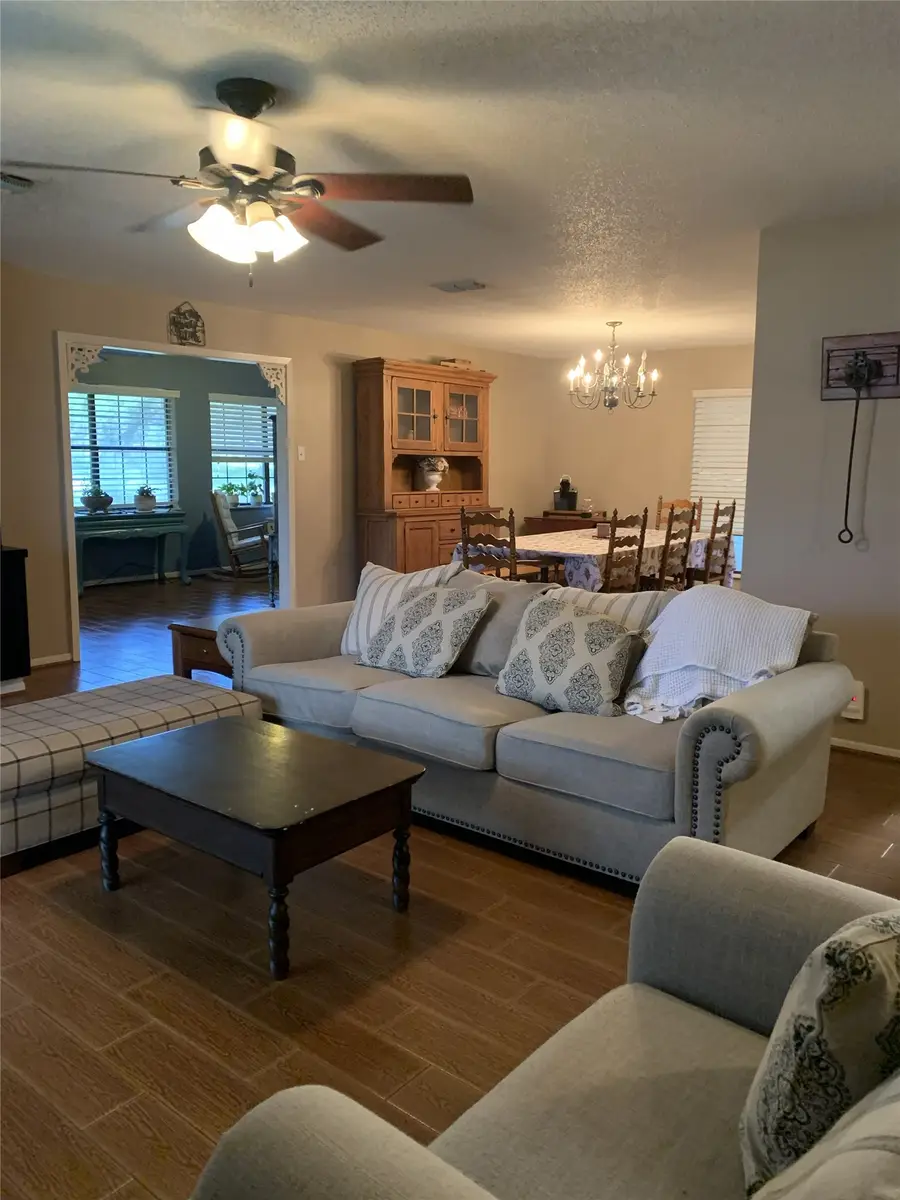 1162 Hwy 90a, Sheridan, TX 78962 - #2