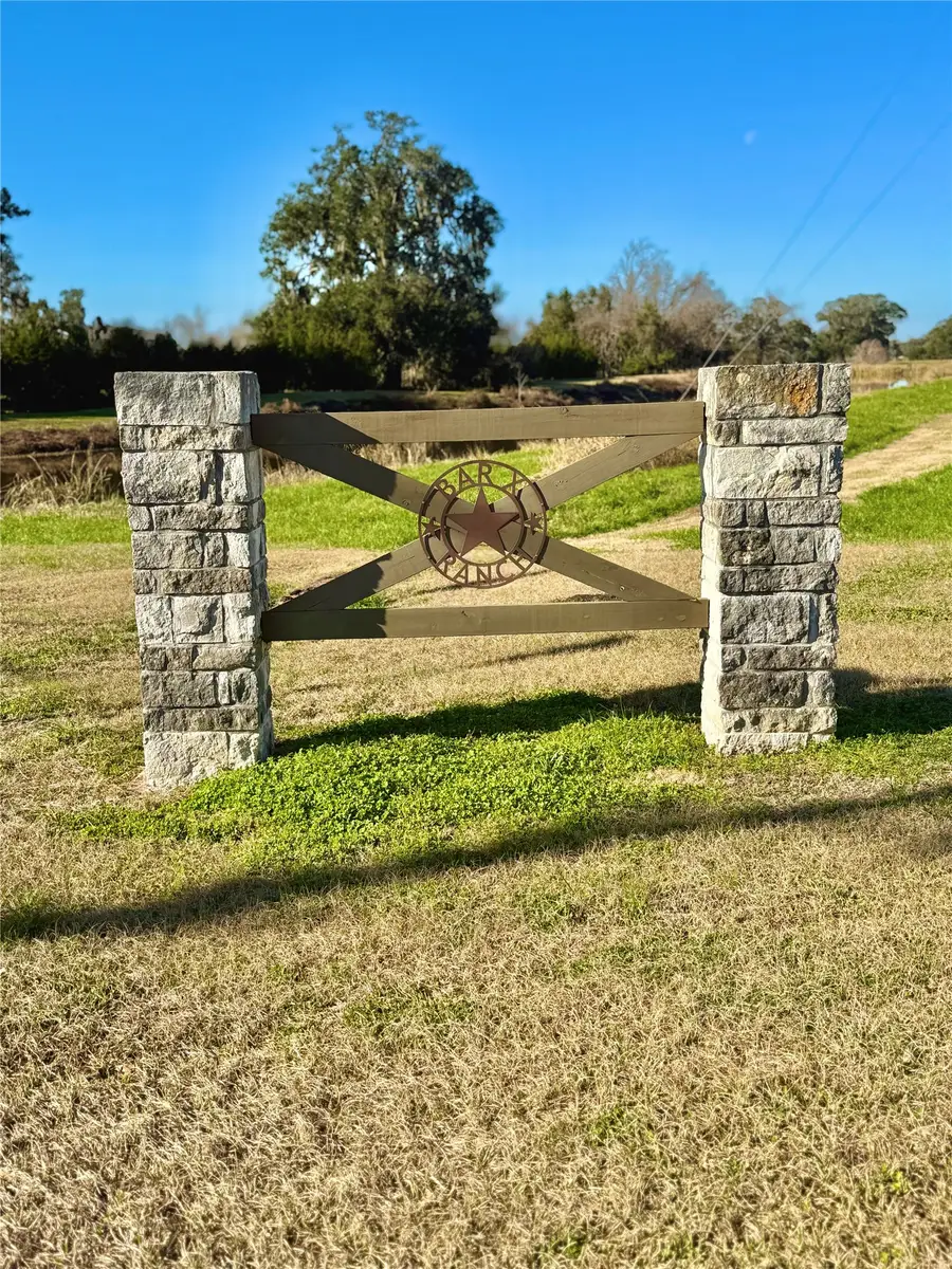 200 Cripple Creek Lane, Angleton, TX 77515 - #3