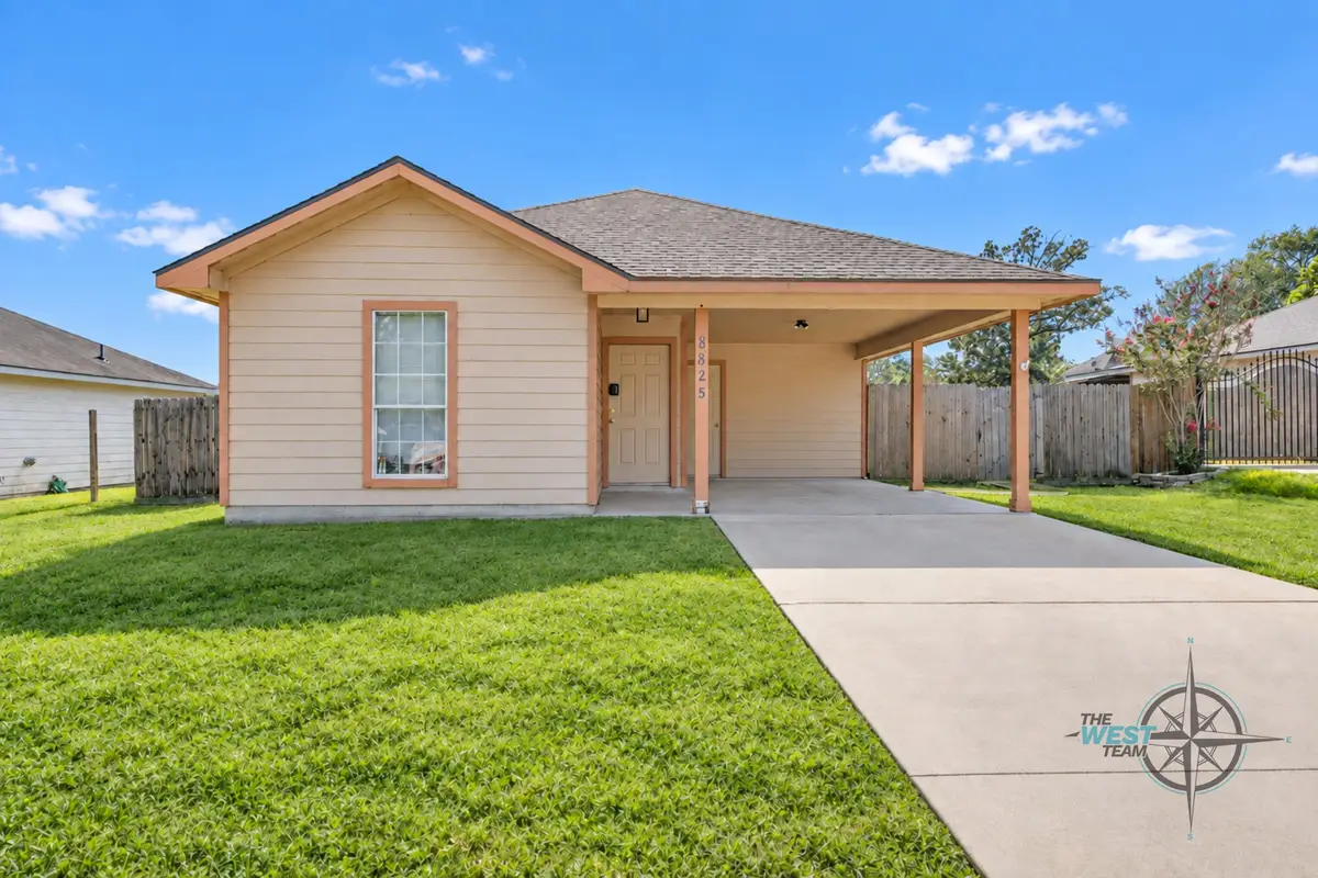 8825 E Buffalo Circle, Willis, TX 77378 - #1