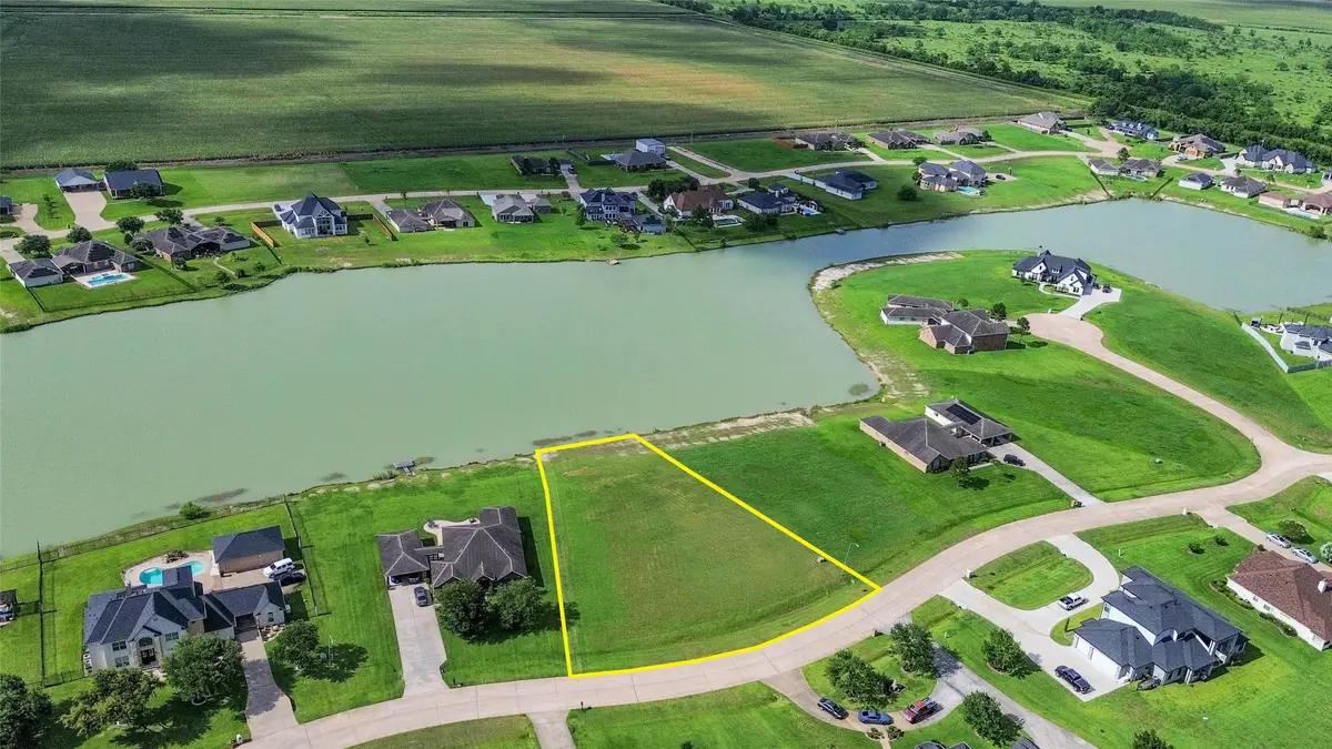 3711 S Shore Drive, Rosharon, TX 77583 - #1