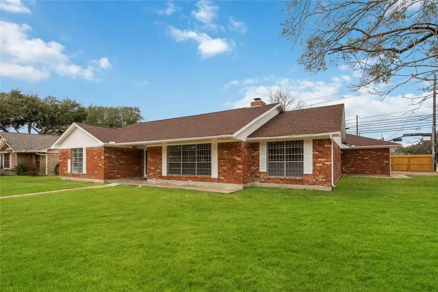 4800 Burning Tree Drive, Baytown, TX 77521 - #2