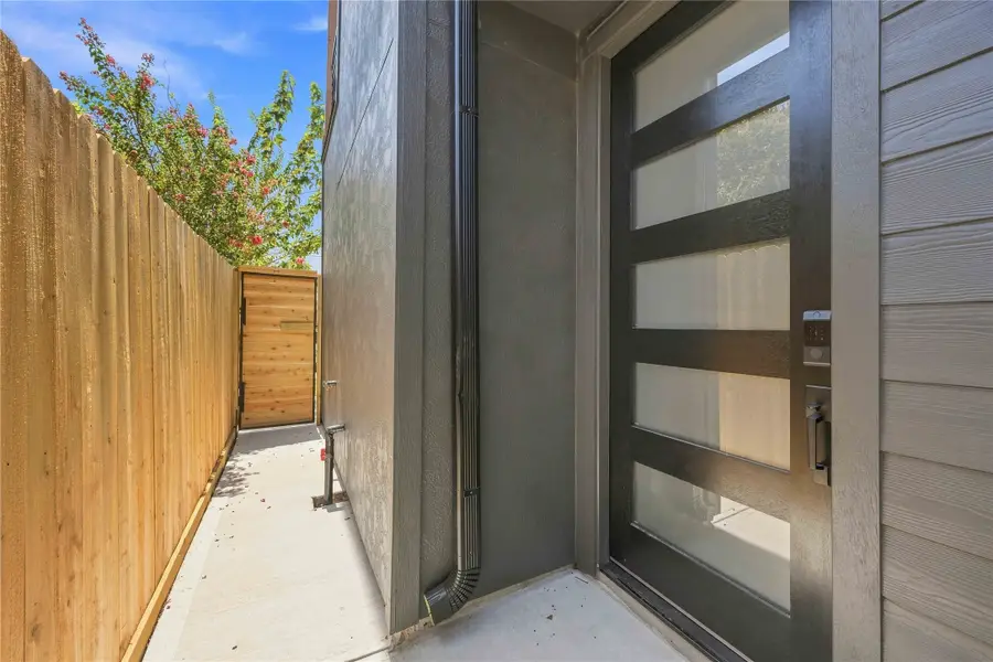 5416 Sonora Street #A-B, Houston, TX 77020 - #2