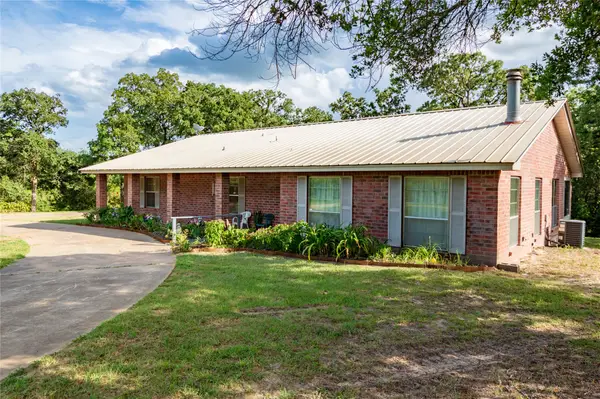 1213 Lakeland Loop, Hilltop Lakes, TX 77871