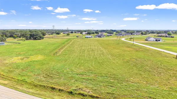 713 Winchester Trail, Angleton, TX 77515