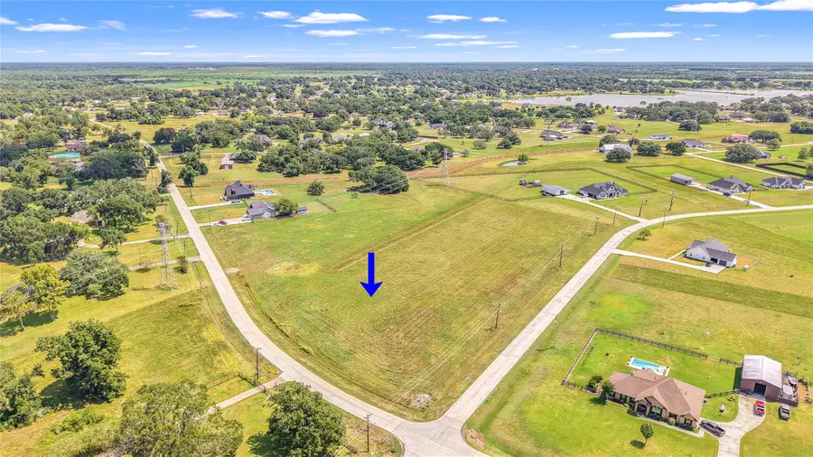713 Winchester Trail, Angleton, TX 77515 - #2
