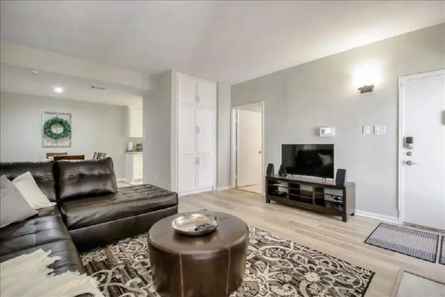 2125 Augusta Drive #63, Houston, TX 77057 - Image #2