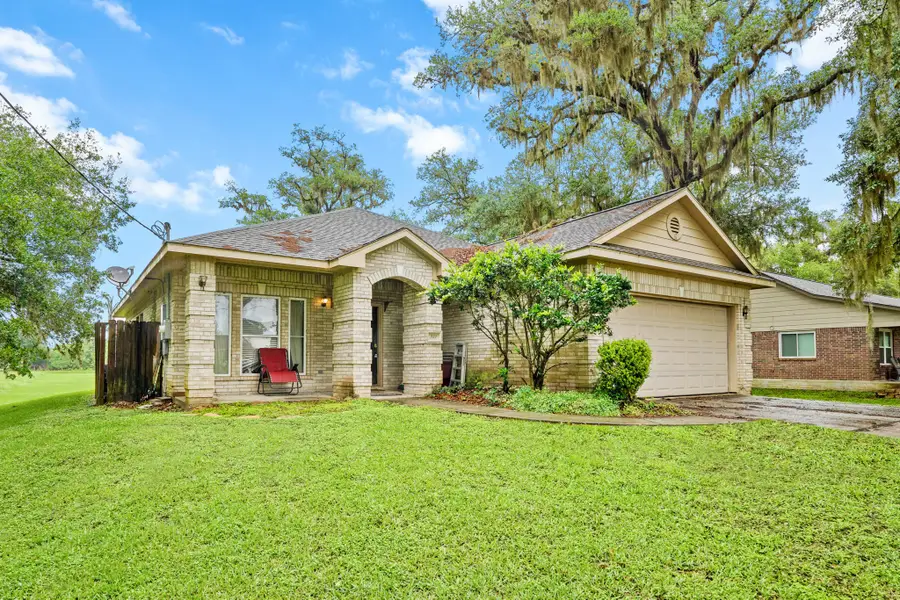 351 Cattle Drive Trail, Angleton, TX 77515 - #2