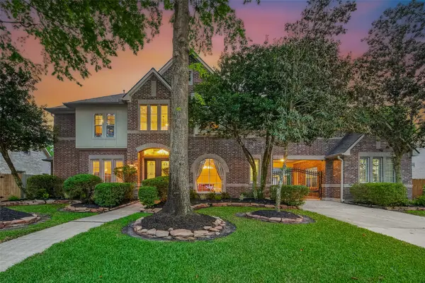 14327 Norhill Pointe Drive, Houston, TX 77044