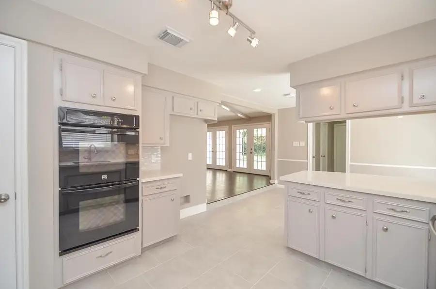 7615 Bankside Drive, Houston, TX 77071 - #3