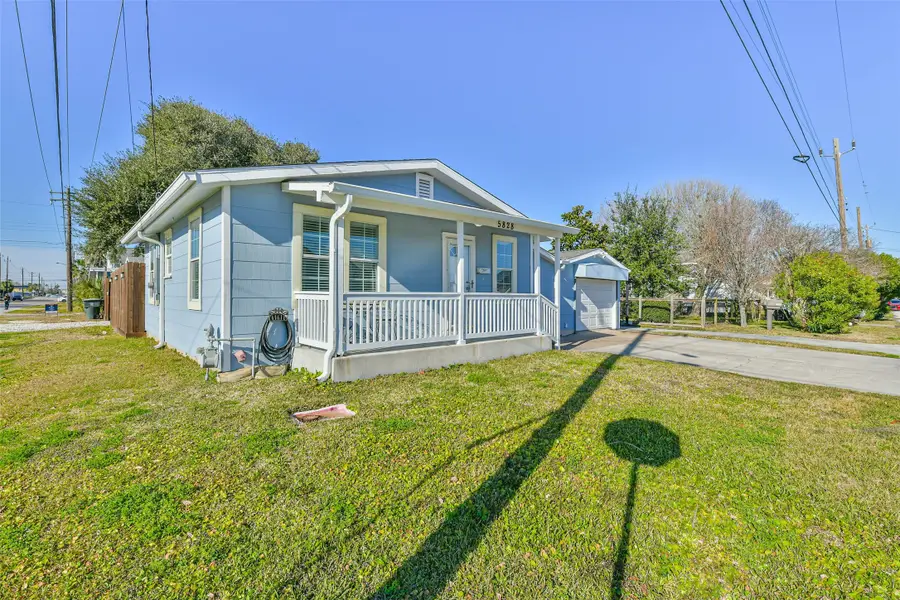 5828 Avenue T, Galveston, TX 77551 - #2