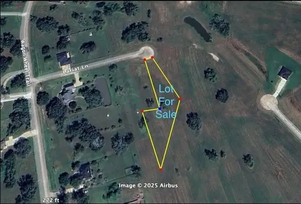 000 Lariat Court, Angleton, TX 77515