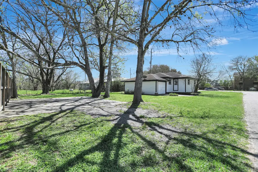 122 Commerce Street, Magnolia, TX 77355 - #2
