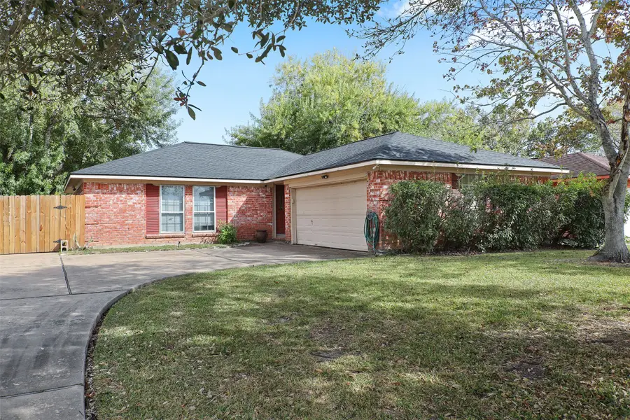 300 Windward Drive, League City, TX 77573 - Image #3