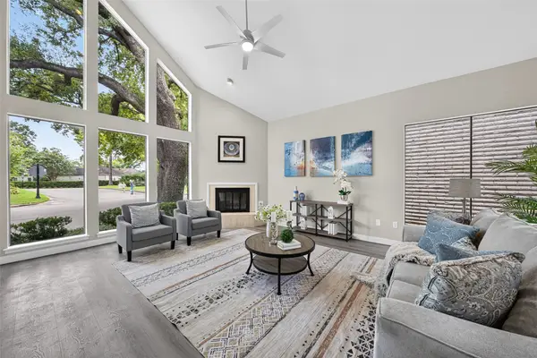 9592 Doliver Drive, Houston, TX 77063