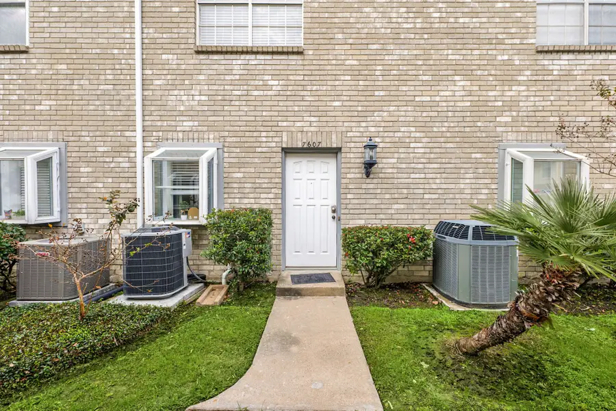 7607 Cambridge Street #7607, Houston, TX 77054 - Image #2