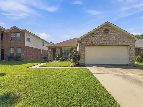 21911 Willow Shadows Drive, Tomball, TX 77375