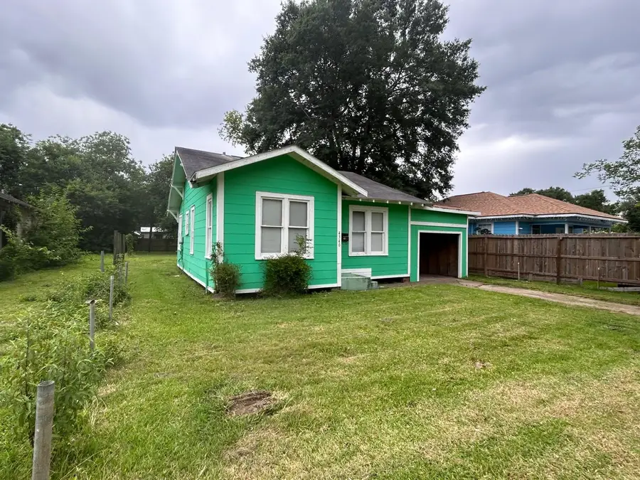 4340 Brandon Street, Beaumont, TX 77705 - #3