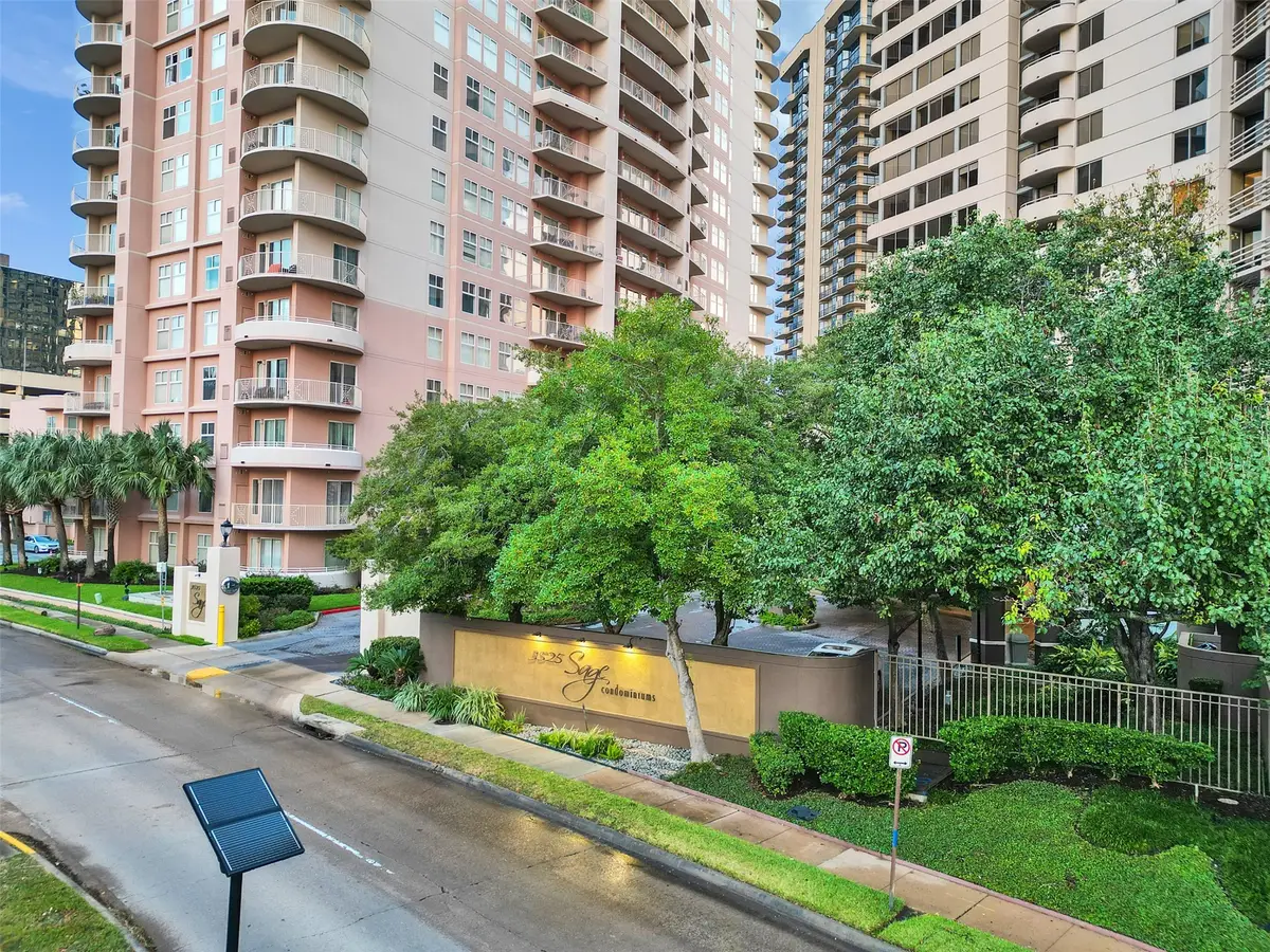 3525 Sage Road #812, Houston, TX 77056 - Image #1