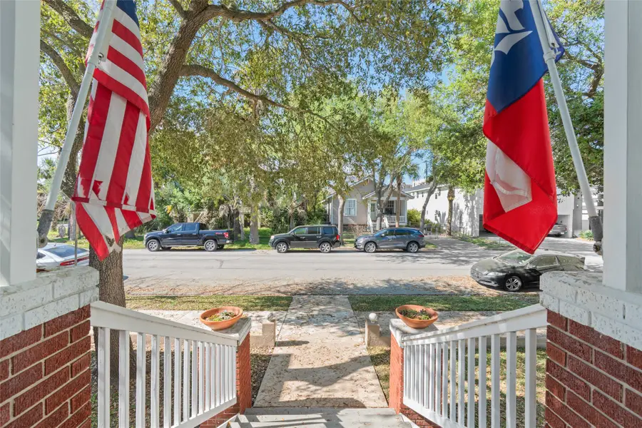 923 Church Street, Galveston, TX 77550 - #2