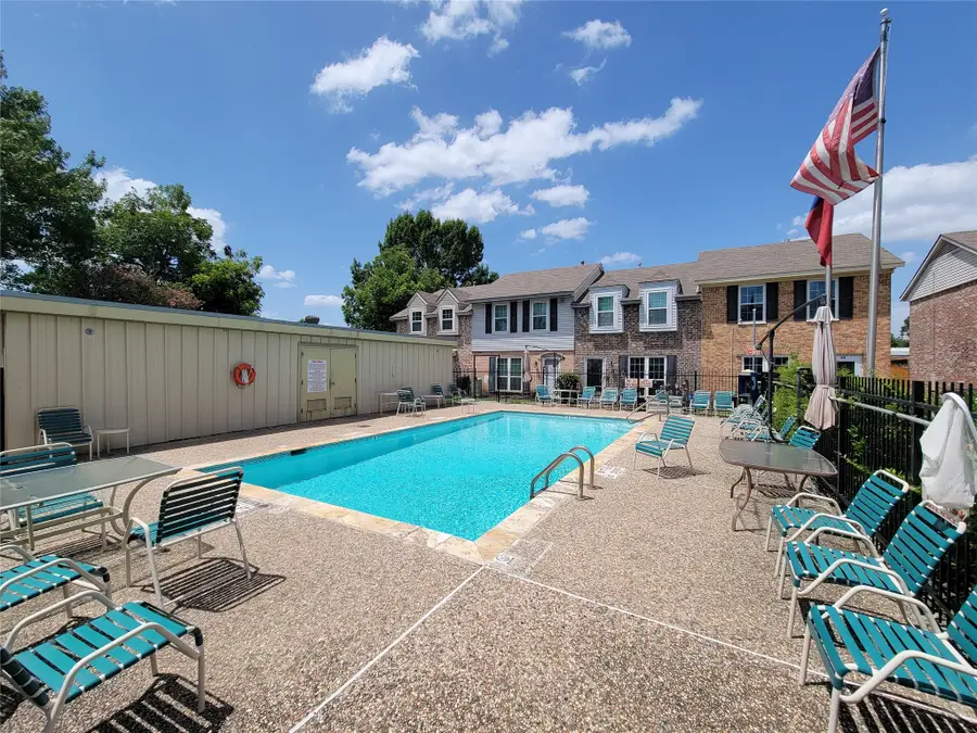 1911 Sherwood Forest Street #2, Houston, TX 77043 - #3