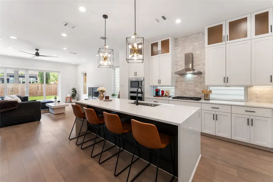 820 E 24th Street, Houston, TX 77009 - #2