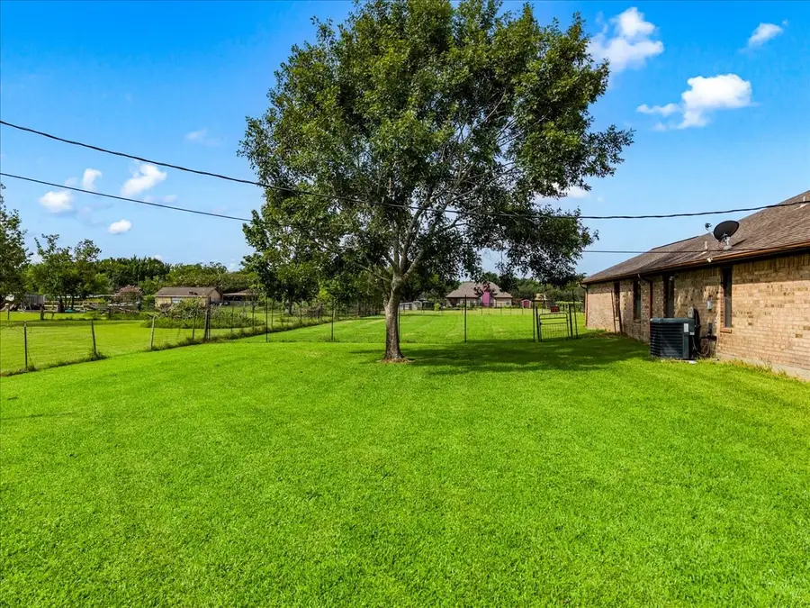 21214 Creek Road, Manvel, TX 77578 - Image #3