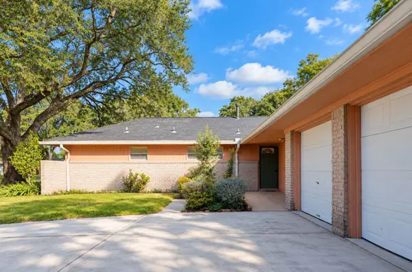 5315 Creekbend Drive, Houston, TX 77096