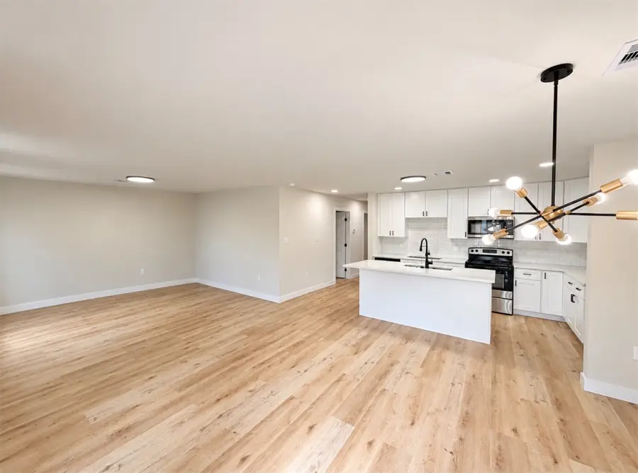 5214 Southlea Street, Houston, TX 77033 - #2