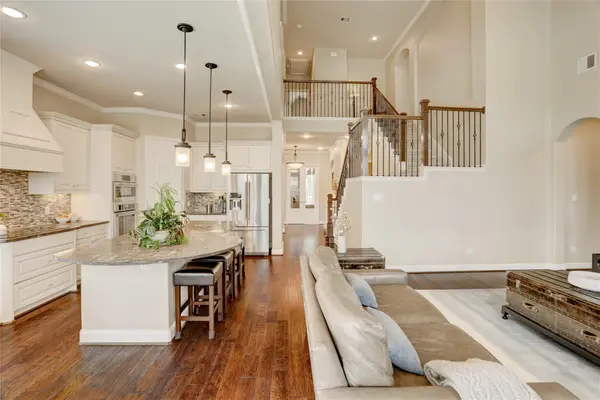 1500 Richland Hollow Lane, Friendswood, TX 77546