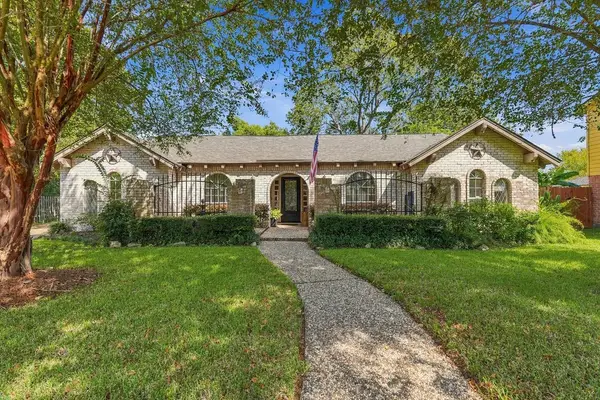 1114 Appleford Drive, Seabrook, TX 77586