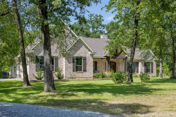 1496 County Road 318, Centerville, TX 75833