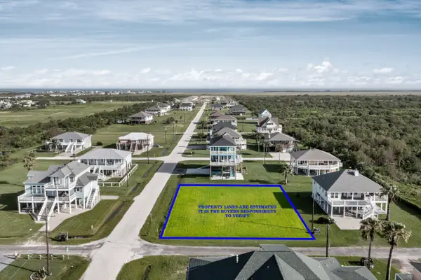 211 Tampa Street, Port Bolivar, TX 77650