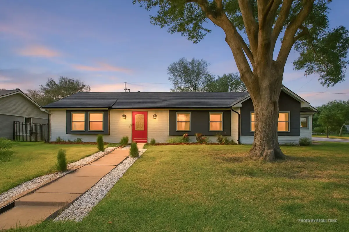 3302 Ann Arbor Drive, Houston, TX 77063 - #1