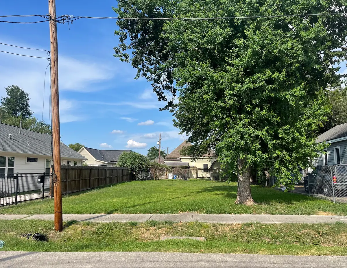 2114 Chestnut Street, Houston, TX 77009 - #1