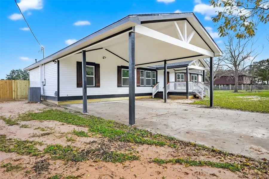 2311 8th Street, Liverpool, TX 77577 - #3