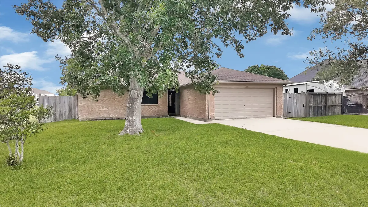 830 S 6th Street, La Porte, TX 77571 - #1