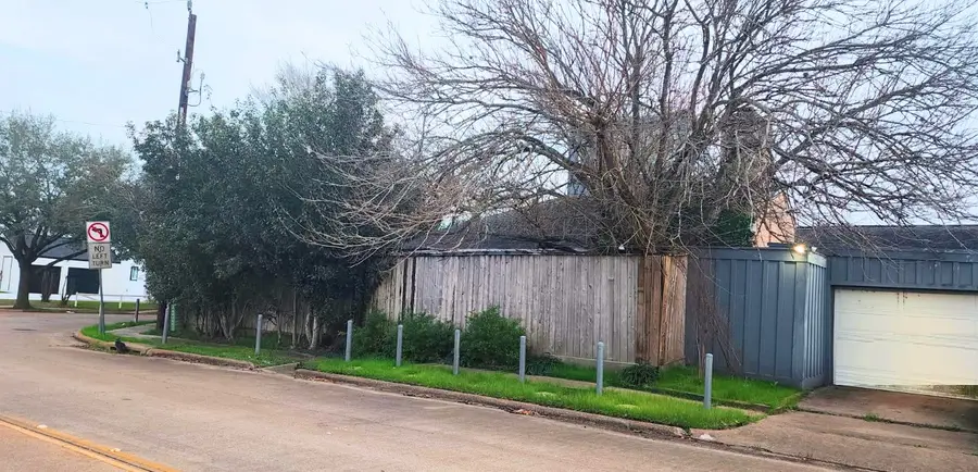 11003 Bellbrook Dr, Houston, TX 77096 - #3