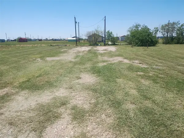 292 Haddock, Palacios, TX 77465
