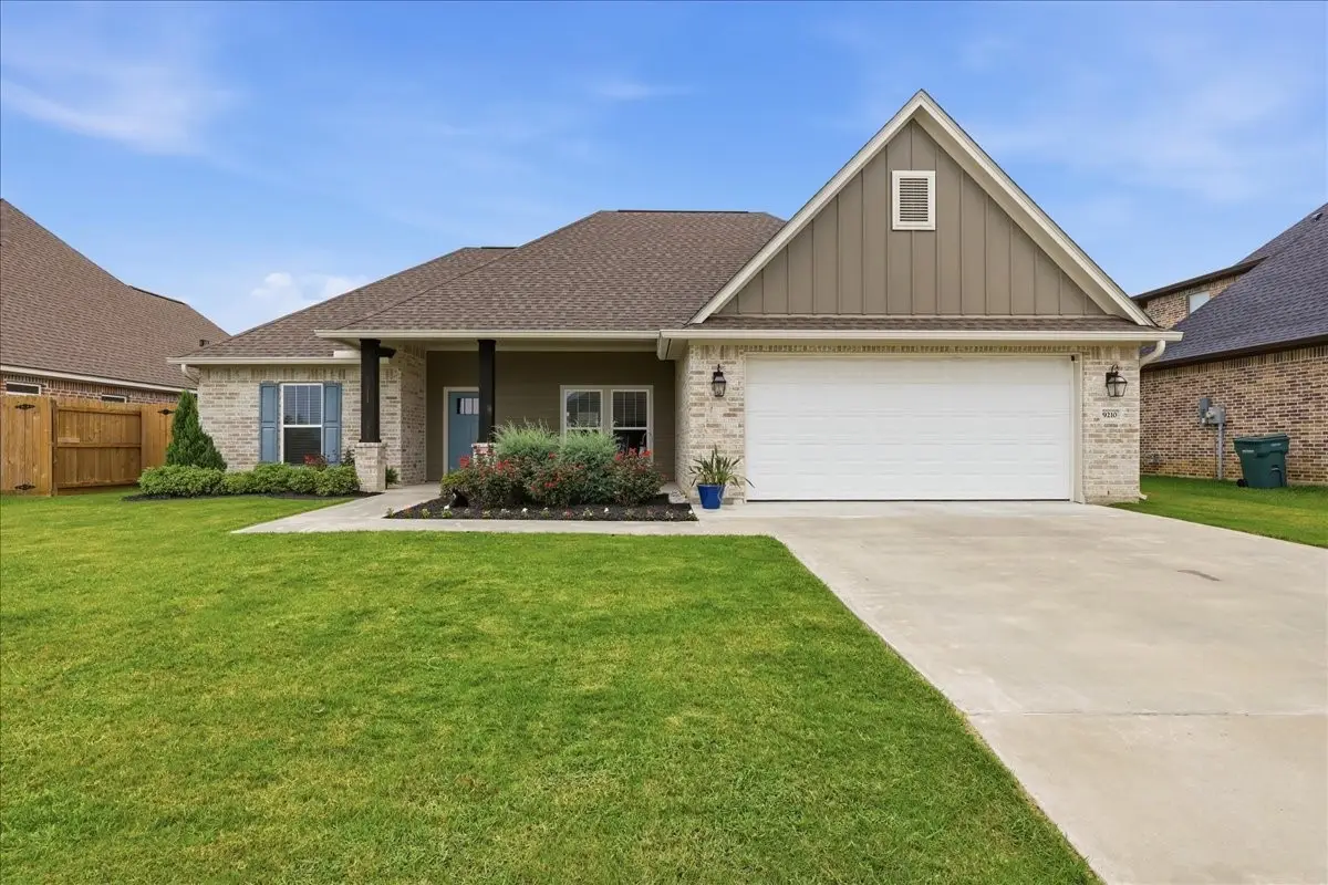 9210 Bell Flower Street, Beaumont, TX 77713 - #1