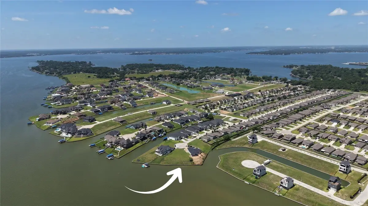 11000 N Lake Mist Lane, Willis, TX 77318 - #1